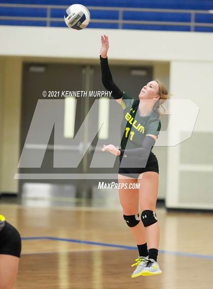 Thumbnail 1 in Hubbard vs Blum UIL 1A Region II Semi-Final photogallery.