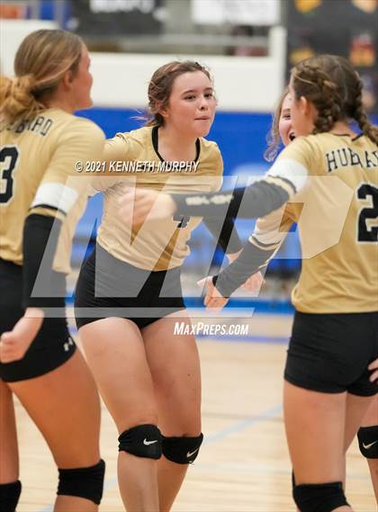 Thumbnail 3 in Hubbard vs Blum UIL 1A Region II Semi-Final photogallery.