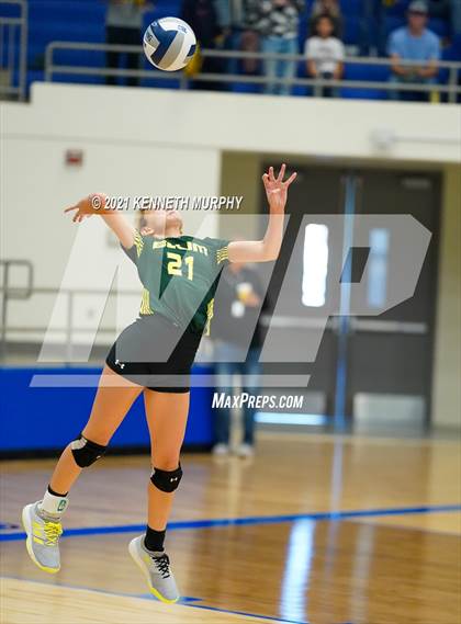 Thumbnail 3 in Hubbard vs Blum UIL 1A Region II Semi-Final photogallery.
