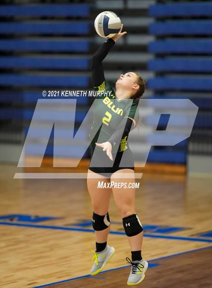Thumbnail 1 in Hubbard vs Blum UIL 1A Region II Semi-Final photogallery.