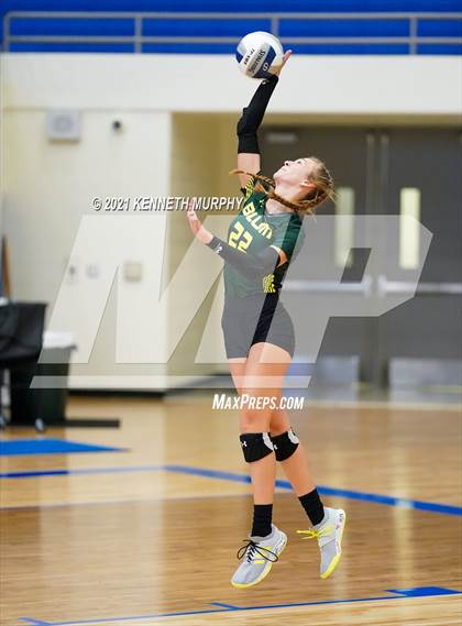 Thumbnail 2 in Hubbard vs Blum UIL 1A Region II Semi-Final photogallery.