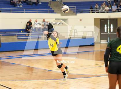 Thumbnail 2 in Hubbard vs Blum UIL 1A Region II Semi-Final photogallery.