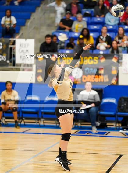 Thumbnail 1 in Hubbard vs Blum UIL 1A Region II Semi-Final photogallery.