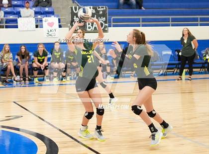 Thumbnail 1 in Hubbard vs Blum UIL 1A Region II Semi-Final photogallery.