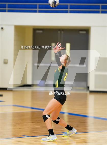 Thumbnail 3 in Hubbard vs Blum UIL 1A Region II Semi-Final photogallery.