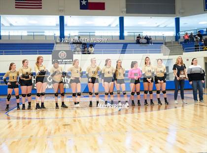 Thumbnail 2 in Hubbard vs Blum UIL 1A Region II Semi-Final photogallery.