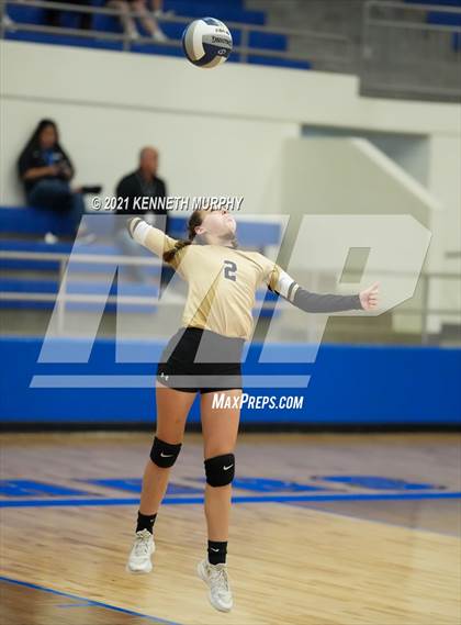 Thumbnail 1 in Hubbard vs Blum UIL 1A Region II Semi-Final photogallery.