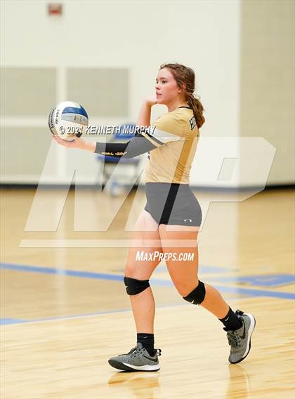 Thumbnail 2 in Hubbard vs Blum UIL 1A Region II Semi-Final photogallery.