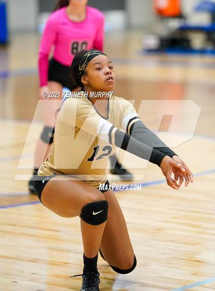 Thumbnail 1 in Hubbard vs Blum UIL 1A Region II Semi-Final photogallery.