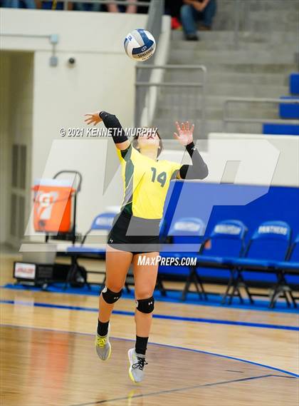 Thumbnail 3 in Hubbard vs Blum UIL 1A Region II Semi-Final photogallery.