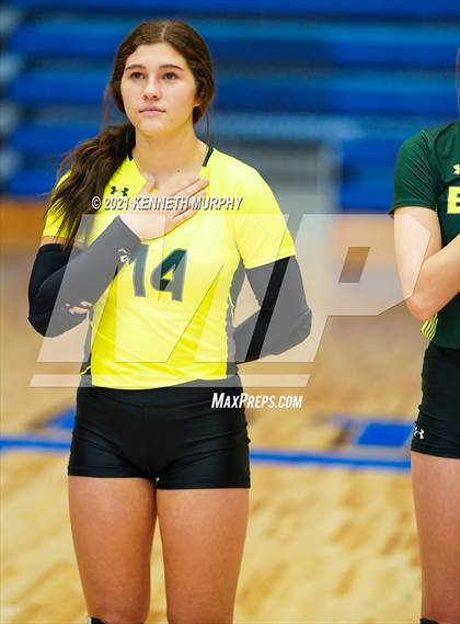 Thumbnail 2 in Hubbard vs Blum UIL 1A Region II Semi-Final photogallery.