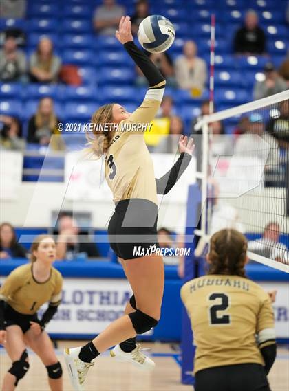 Thumbnail 3 in Hubbard vs Blum UIL 1A Region II Semi-Final photogallery.