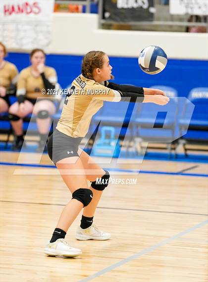 Thumbnail 3 in Hubbard vs Blum UIL 1A Region II Semi-Final photogallery.