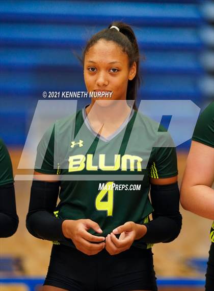 Thumbnail 2 in Hubbard vs Blum UIL 1A Region II Semi-Final photogallery.