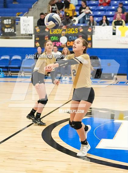 Thumbnail 2 in Hubbard vs Blum UIL 1A Region II Semi-Final photogallery.