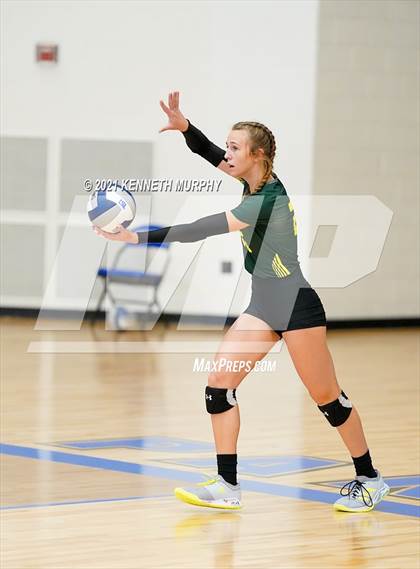 Thumbnail 1 in Hubbard vs Blum UIL 1A Region II Semi-Final photogallery.