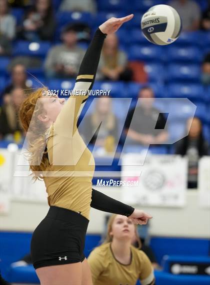 Thumbnail 2 in Hubbard vs Blum UIL 1A Region II Semi-Final photogallery.