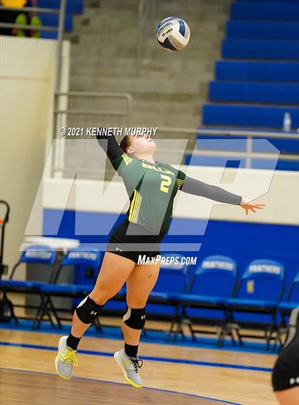 Thumbnail 2 in Hubbard vs Blum UIL 1A Region II Semi-Final photogallery.