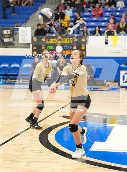 Thumbnail 3 in Hubbard vs Blum UIL 1A Region II Semi-Final photogallery.