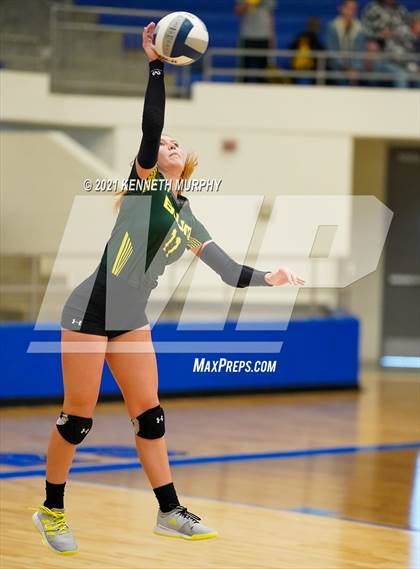 Thumbnail 3 in Hubbard vs Blum UIL 1A Region II Semi-Final photogallery.