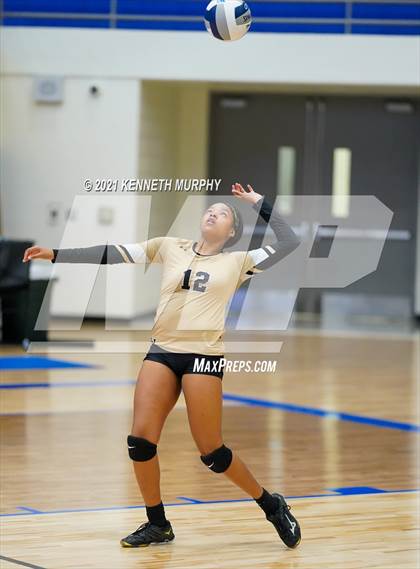 Thumbnail 1 in Hubbard vs Blum UIL 1A Region II Semi-Final photogallery.