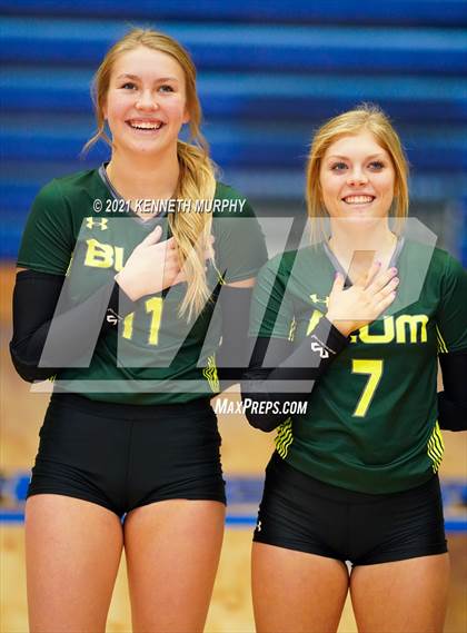 Thumbnail 1 in Hubbard vs Blum UIL 1A Region II Semi-Final photogallery.