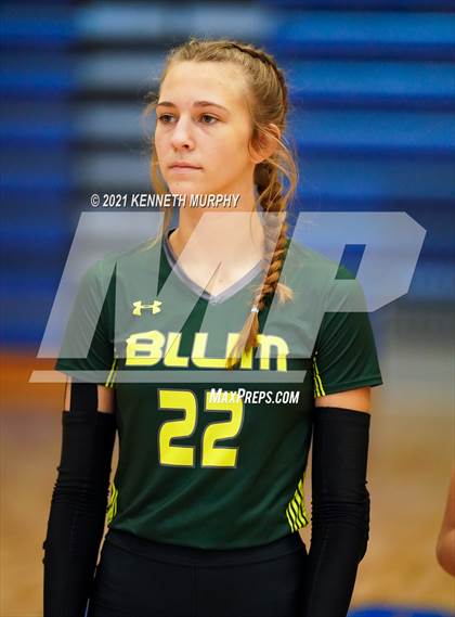 Thumbnail 2 in Hubbard vs Blum UIL 1A Region II Semi-Final photogallery.