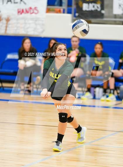 Thumbnail 3 in Hubbard vs Blum UIL 1A Region II Semi-Final photogallery.