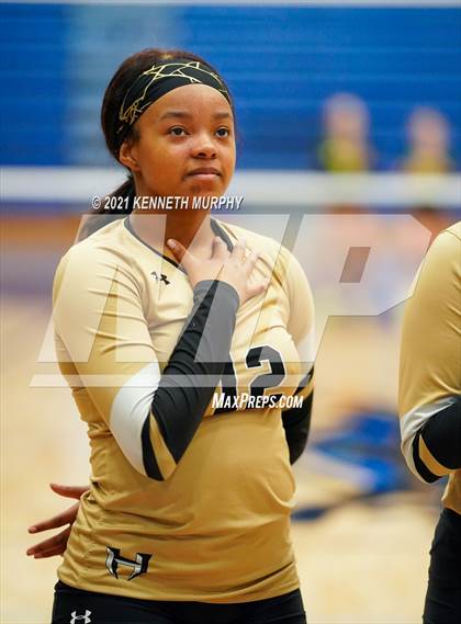 Thumbnail 1 in Hubbard vs Blum UIL 1A Region II Semi-Final photogallery.