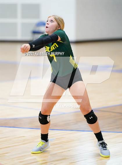 Thumbnail 2 in Hubbard vs Blum UIL 1A Region II Semi-Final photogallery.