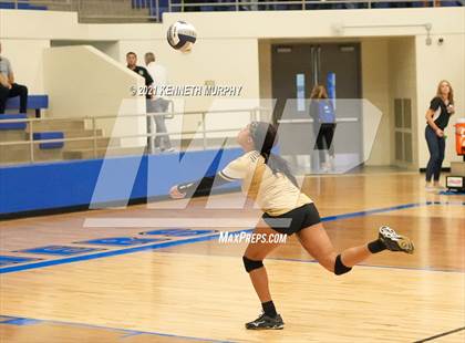 Thumbnail 3 in Hubbard vs Blum UIL 1A Region II Semi-Final photogallery.