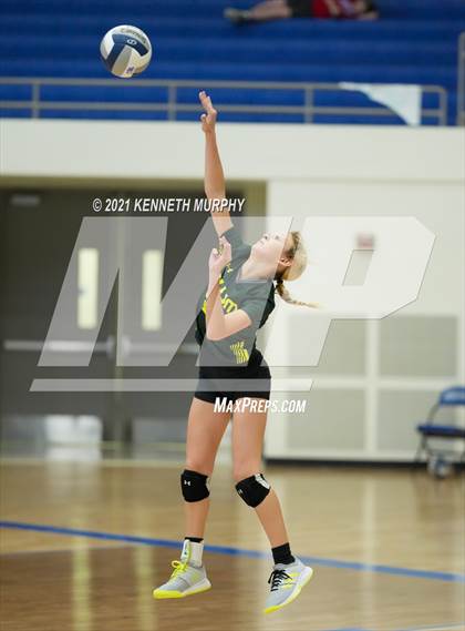 Thumbnail 2 in Hubbard vs Blum UIL 1A Region II Semi-Final photogallery.