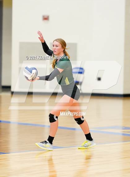 Thumbnail 1 in Hubbard vs Blum UIL 1A Region II Semi-Final photogallery.