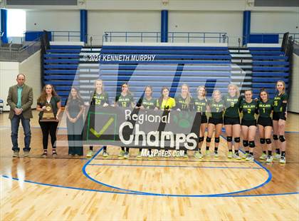 Thumbnail 1 in Hubbard vs Blum UIL 1A Region II Semi-Final photogallery.