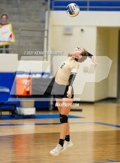 Thumbnail 3 in Hubbard vs Blum UIL 1A Region II Semi-Final photogallery.