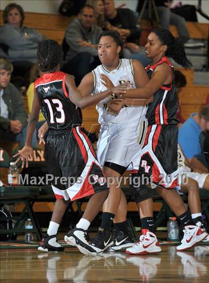 Thumbnail 3 in Rancho Verde vs. Arroyo Valley (Lady Bears Holiday Classic) photogallery.