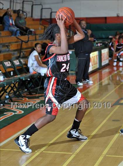 Thumbnail 2 in Rancho Verde vs. Arroyo Valley (Lady Bears Holiday Classic) photogallery.