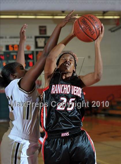 Thumbnail 3 in Rancho Verde vs. Arroyo Valley (Lady Bears Holiday Classic) photogallery.
