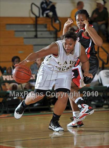 Thumbnail 2 in Rancho Verde vs. Arroyo Valley (Lady Bears Holiday Classic) photogallery.