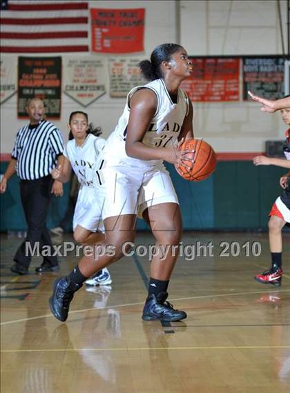 Thumbnail 3 in Rancho Verde vs. Arroyo Valley (Lady Bears Holiday Classic) photogallery.