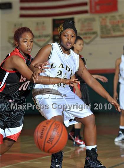 Thumbnail 1 in Rancho Verde vs. Arroyo Valley (Lady Bears Holiday Classic) photogallery.