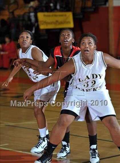 Thumbnail 3 in Rancho Verde vs. Arroyo Valley (Lady Bears Holiday Classic) photogallery.