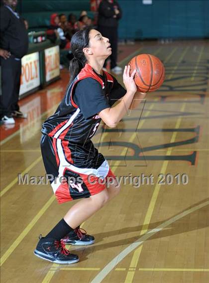 Thumbnail 2 in Rancho Verde vs. Arroyo Valley (Lady Bears Holiday Classic) photogallery.