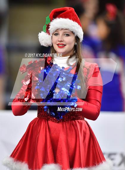 Thumbnail 3 in Cy-Fair vs. Midway (UIL 6A Division 2 Final)  photogallery.