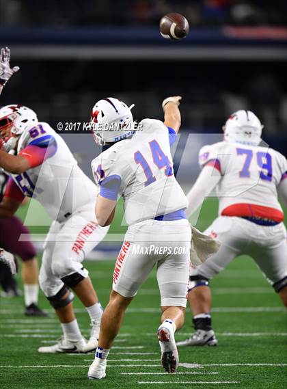 Thumbnail 1 in Cy-Fair vs. Midway (UIL 6A Division 2 Final)  photogallery.