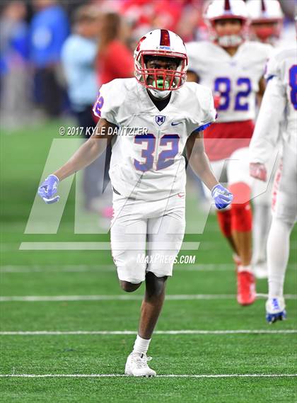 Thumbnail 1 in Cy-Fair vs. Midway (UIL 6A Division 2 Final)  photogallery.