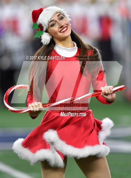 Thumbnail 1 in Cy-Fair vs. Midway (UIL 6A Division 2 Final)  photogallery.