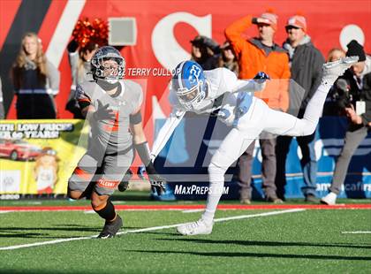 Thumbnail 2 in Skyridge vs. Bingham (UHSAA 6A Semifinal) photogallery.