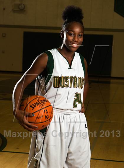 Thumbnail 3 in Monterey Trail Junior Varsity Girls Basketball Team and Individual Photos photogallery.