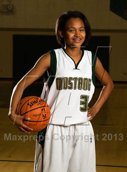 Thumbnail 3 in Monterey Trail Junior Varsity Girls Basketball Team and Individual Photos photogallery.